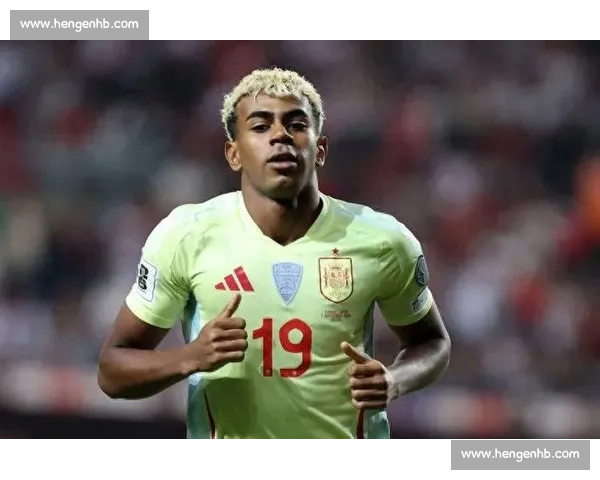 德拉富恩特钦点亚马尔为传奇：足球天赋与谦逊品格并重