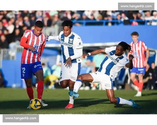 市长重申诺坎普需合规申请许可，巴萨冲刺八月回归仍存变数